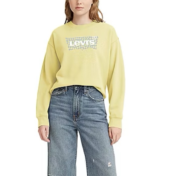 Levi's Tops - Levi's Crewneck Long Sleeve Sweatshirt - NWT